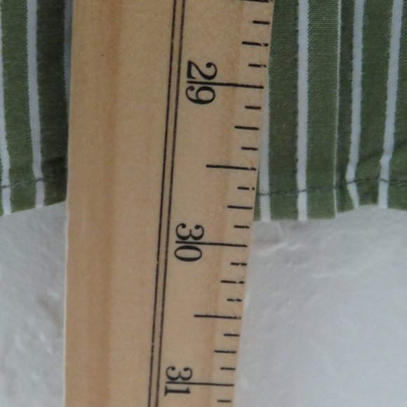 Hollister* Men's Long Sleeve Button Down Curved Hem Stripe Shirt~ Size Large - Picture 8 of 11